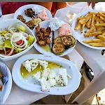 Дом отдыха Yard Of Panos Nea Triglia